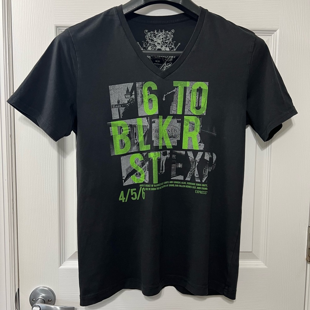 EUC Express Mens V-Neck Graphic Tee | Size Medium